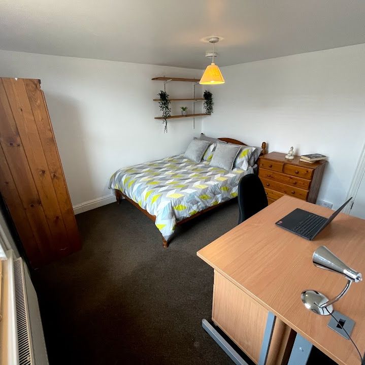 2 Bedrooms, 27 Carmelite Road – Student Accommodation Coventry - Photo 1