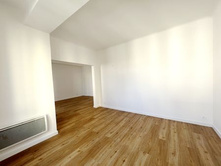 Location Appartement 3 pièces 87m² AJACCIO 20000 - Photo 3