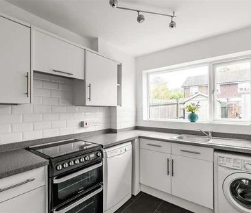 Barrow Green Road, Oxted, RH8 - Photo 3