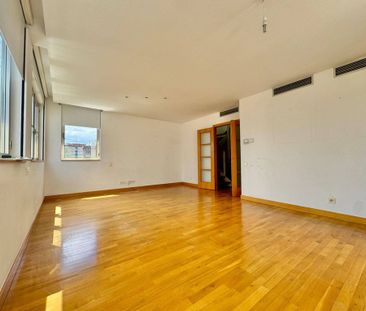 3 room luxury House for rent in Madrid, Autonomous Region of Madrid - Photo 1