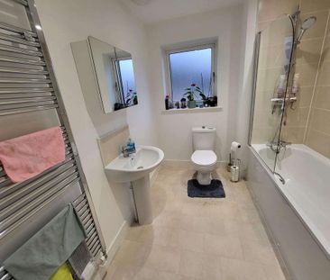 2 bedroom maisonette to rent - Photo 4