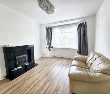 3 bedroom semi-detached house to rent - Photo 4