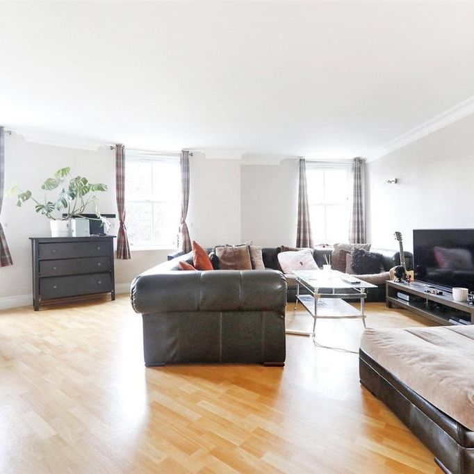 3 bedroom apartment to rent - Photo 1