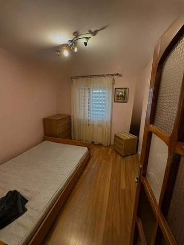 Apartament 3 camere, decomandat, zona Nicolina-Podu Ros - Fotografie 2