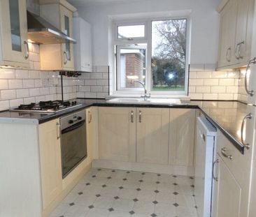 Magdalen Drive, Nottingham, NG13 - Photo 2