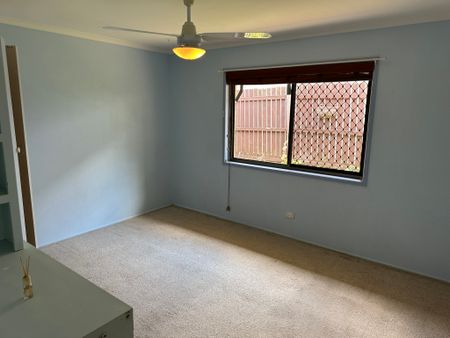 22 Minto Crescent, Arana Hills QLD 4054 - House For Rent | Domain - Photo 2