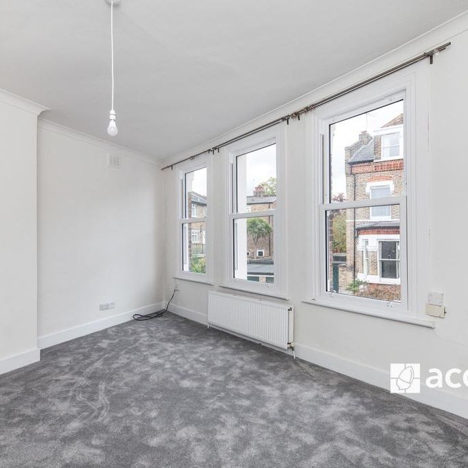 3 bedroom flat to rent - Photo 1