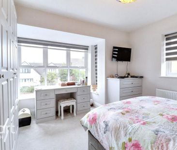 5 bedroom detached house to rent - Photo 4