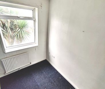 4 Bed Semi-Detached House, Galpins Road, CR7 - Photo 6