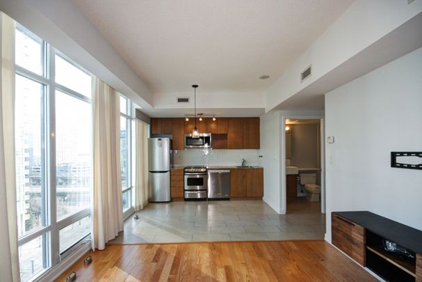 For Lease - 15 Brunel Court Unit# 916, Toronto, Ontario - Photo 1