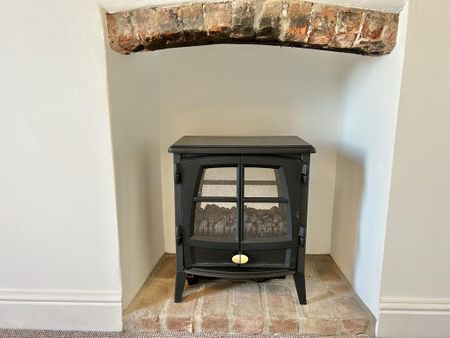 2 bedroom cottage to rent - Photo 2