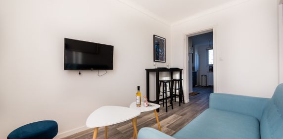 Location Appartement 1 pièce 9m² - Photo 2