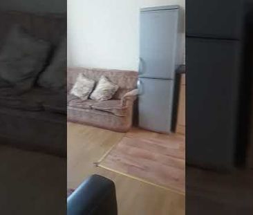 1 Bed Flat, High Road, IG1 - Photo 2
