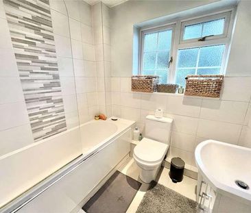 Torrington, Shoeburyness, Bishopsteignton Location, Essex, SS3 - Photo 1