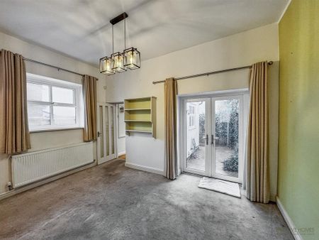 2 bedroom end of terrace house to rent - Photo 2