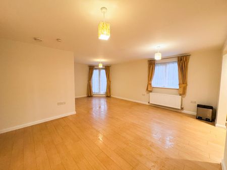 2 bedroom flat to rent - Photo 2