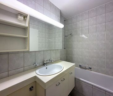 1½ PIÈCES - Avec un balcon - Photo 6