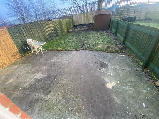 3 bedroom terraced house to rent - Photo 1