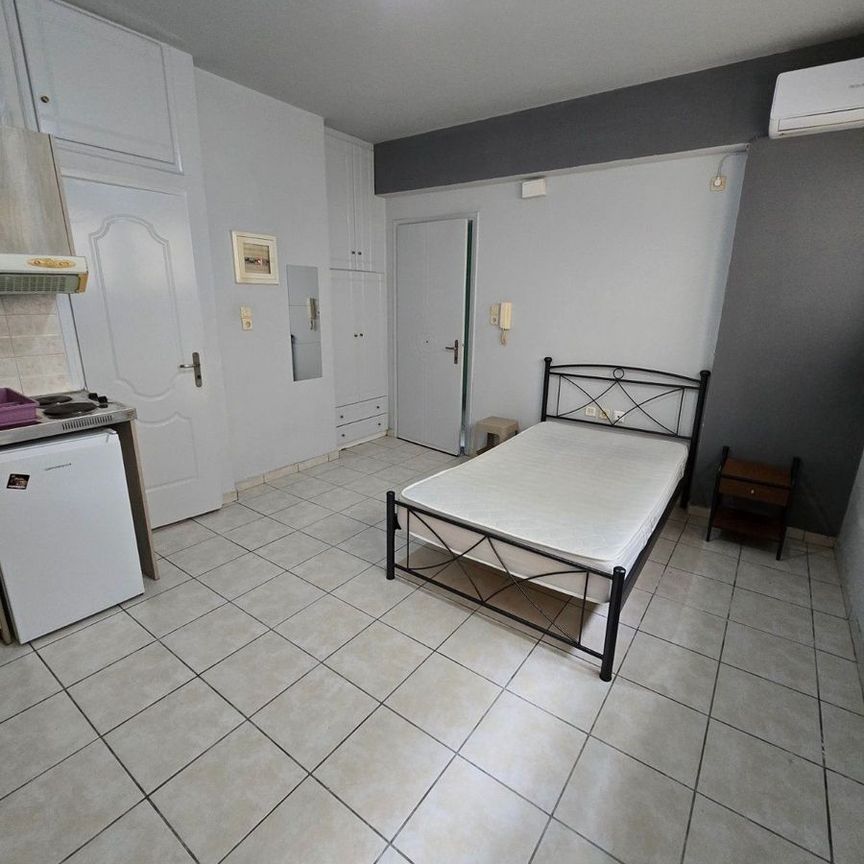 Studio/Γκαρσονιέρα για ενοικίαση Λιούμη (Αιγάλεω) - Photo 1
