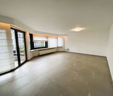 Appartement te huur - Photo 1