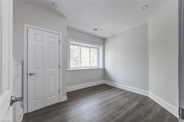For Lease - 200 Park Avenue Unit# UPPER, Brantford, Ontario - Photo 1