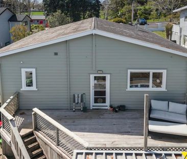 Lovely pet-friendly home in New Lynn! - Photo 3