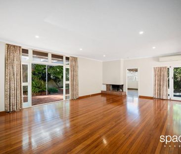 Unfurnished art deco home in lovely location - Photo 6