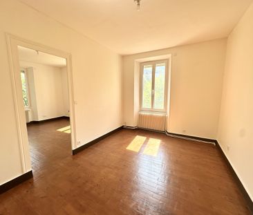 Location Maison 7 pièces 188m² FONTAINE 38600 - Photo 2