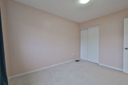 For Lease - 1398 Hunter Street, Innisfil, Ontario - Photo 4