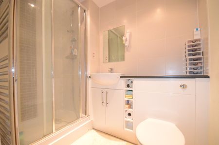 2 bedroom apartment to rent - Photo 5