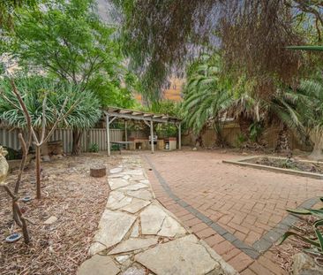 3x1x1 and TV room - Photo 6