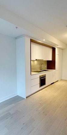 Modern Studio in DT Luxury Solstice Condo – Prime Location! - Photo 1