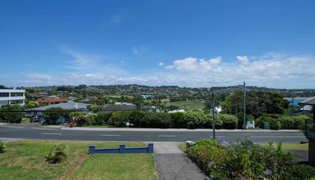 Looking for comfort, convenience, and a touch ... - Photo 5