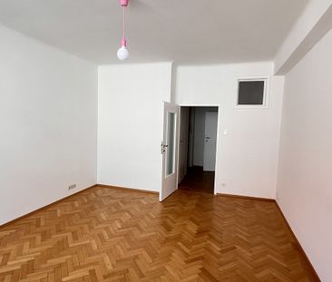 1 Zimmer Wohnung mit Blick zum Stephansdom - Photo 2