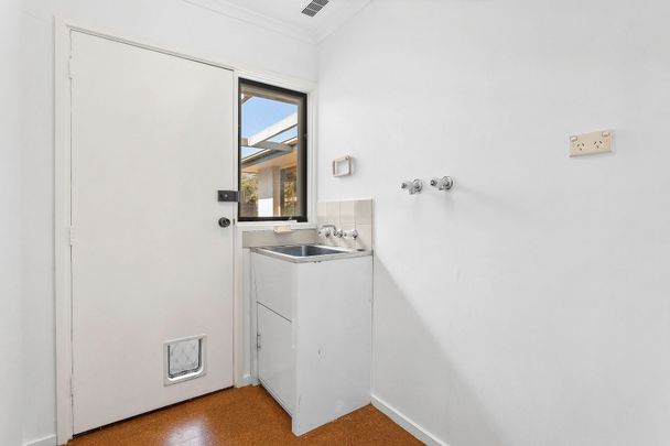 23 Smith Street, Weetangera. - Photo 1