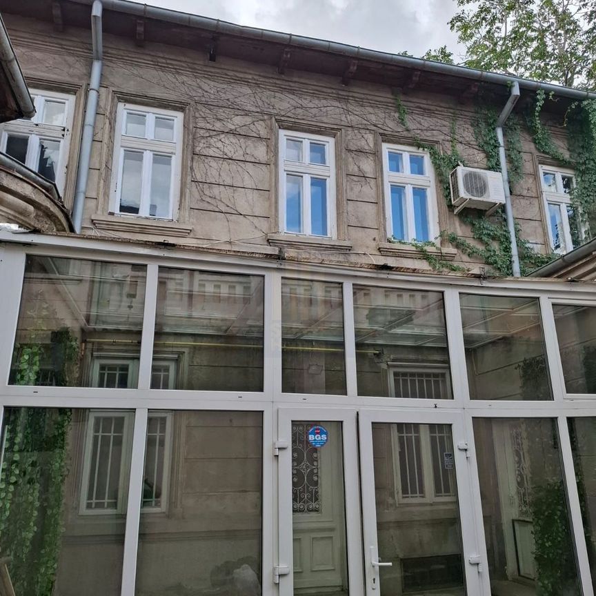 Vila Interbelica 7 Camere de Inchiriat *Victoriei* - Fotografie 1