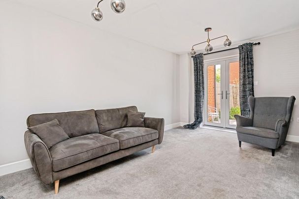 2 bedroom semi-detached house to rent - Photo 1