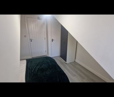 Room in a Shared Flat, Ladypool Road, B12 - Photo 1