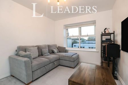 1 bedroom flat to rent - Photo 2