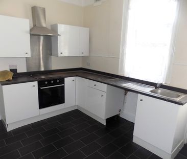 Broughton Avenue, Blackpool - Photo 4