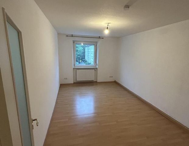 HELLE 2 ZIMMER WOHNUNG MIT BALKON IM 2.OG zum 01.01.2026 - Photo 1