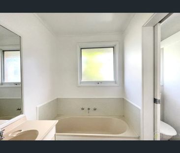 Churchill is calling you home - Photo 2