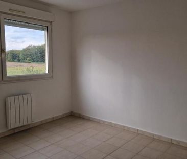 COURRIERES: T3 avec parking privé à 665 euros - Photo 3