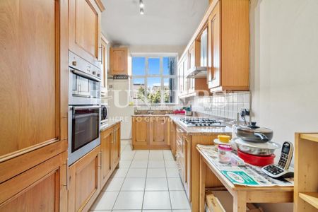 3 bedroom flat to rent - Photo 3