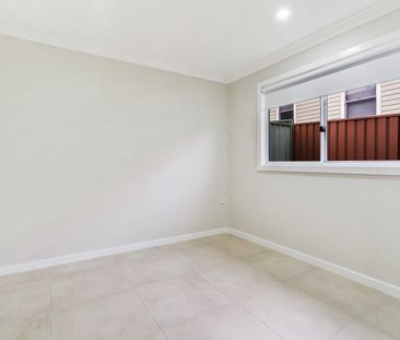 Granny flat home - Photo 2