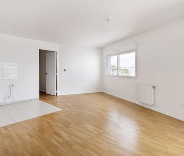location Appartement T2 DE 49.2m² À MASSY - Photo 2