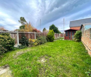 3 bedroom terraced house to rent - Photo 5