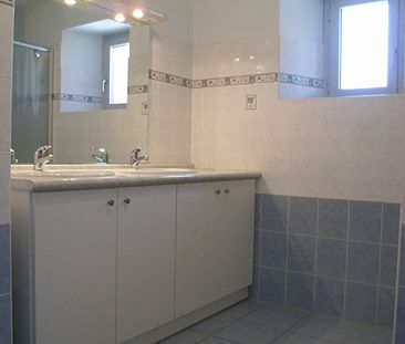 Location Appartement 3 pièces 90m² - Photo 3