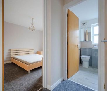 16 Richmond Heights, Holywood, BT18 9TF - Photo 5