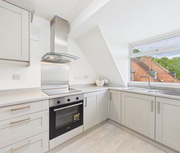 2 bedroom maisonette to rent - Photo 2